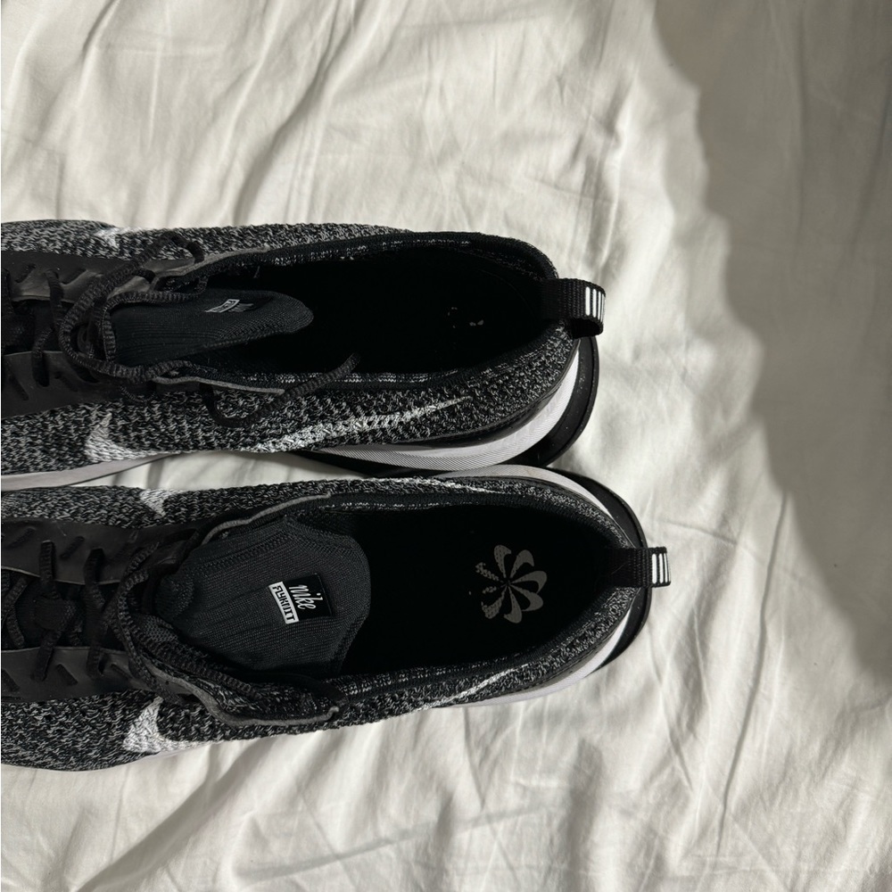 Nike Air Max Flyknit Racer PreOwned size 13​ - Picture 6 of 9